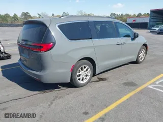2022 Chrysler Pacifica Touring L with VIN 2C4RC1BG2NR118014, listed as a IAAI auction lot 41869586 with 87,689 mi miles. Bid and sale history available at carsss.com. Image 4.
