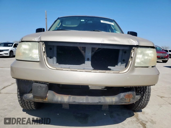 2005 Ford Expedition Special Service with VIN 1FMPU15545LA85990, listed as a Copart auction lot 48691405 with 293,357 mi miles and Salvage Title. Bid and sale history available at carsss.com. Image 5.