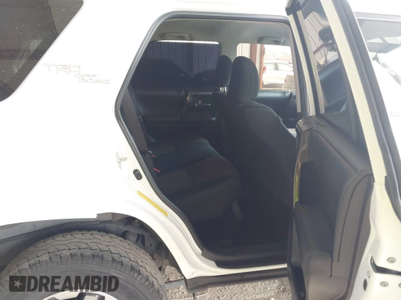 2019 Toyota 4Runner SR5 с VIN JTEBU5JR1K5712476, выставлен на аукционе IAAI как лот 41910180 с пробегом 115 738 миль миль и . История ставок и продаж доступна на DreamBid. Изображение 8.