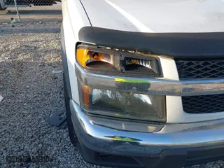 2008 Chevrolet Colorado LT w/1LT with VIN 1GCDT33E888218606, listed as a IAAI auction lot 42033908 with 245,603 mi miles. Bid and sale history available at carsss.com. Image 6.