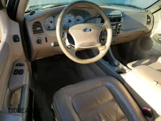 2002 Ford Explorer Sport Value z VIN 1FMYU70E72UC22571, wystawiony jako Copart lot #78152244 z przebiegiem 234 823 mil mil oraz Szkoda całkowita • Salvage title. Historia ofert i sprzedaży dostępna na DreamBid. Obrazek 8.