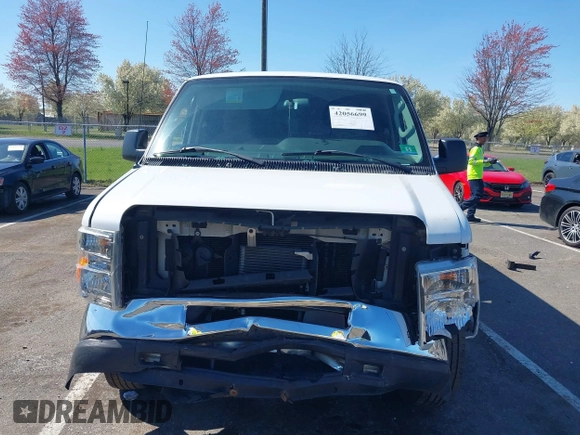 2013 Ford Econoline Passenger XL with VIN 1FBSS3BL0DDB34697, listed as a IAAI auction lot 42056699 with 180,788 mi miles. Bid and sale history available at carsss.com. Image 12.