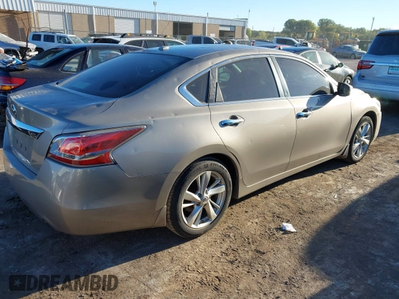 2014 Nissan Altima 2.5 with VIN 1N4AL3AP8EN369973, listed as a IAAI auction lot 40566240 with 145,434 mi miles. Bid and sale history available at carsss.com. Image 4.
