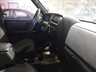 2000 Jeep Cherokee с VIN 1J4FF48S2YL236238, выставлен на аукционе IAAI как лот 41640537 с пробегом 186 012 миль миль и . История ставок и продаж доступна на DreamBid. Изображение 5.