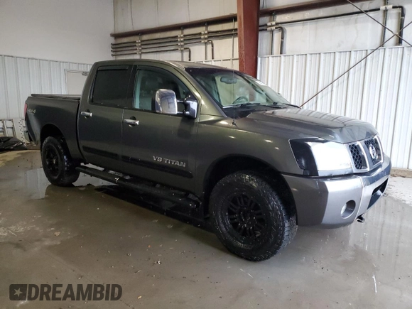 2005 Nissan Titan SE with VIN 1N6BA07B55N575375, listed as a Copart auction lot 81559004 with 177,684 mi miles and Clean Title. Bid and sale history available at DreamBid. Image 4.
