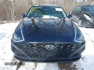 2020 Hyundai Sonata SEL z VIN 5NPEL4JAXLH055817, wystawiony jako IAAI lot #41606781 z przebiegiem 88 000 mil mil oraz . Historia ofert i sprzedaży dostępna na DreamBid. Obrazek 12.