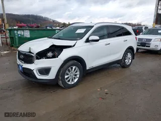 2016 Kia Sorento LX with VIN 5XYPGDA52GG030598, listed as a IAAI auction lot 41649074 with 128,417 mi miles. Bid and sale history available at carsss.com. Image 17.