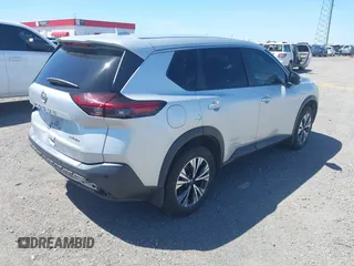 2022 Nissan Rogue SV with VIN 5N1BT3BB8NC674415, listed as a IAAI auction lot 42039611 with 68,146 mi miles. Bid and sale history available at carsss.com. Image 4.