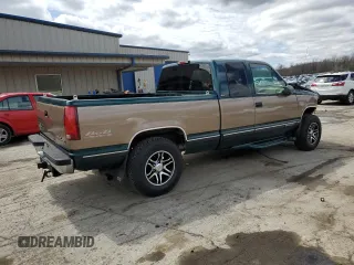 1995 GMC Sierra 1500 z VIN 2GTEK19K3S1511767, wystawiony jako Copart lot #51977295 z przebiegiem 215 667 mil mil oraz Szkody całkowita. Historia ofert i sprzedaży dostępna na DreamBid. Obrazek 3.