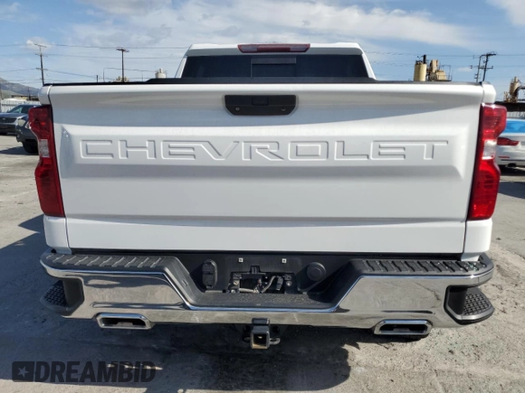 2020 Chevrolet Silverado 1500 LT with VIN 3GCUYDET5LG306633, listed as a Copart auction lot 51392175 with 116,686 mi miles and Salvage Title. Bid and sale history available at DreamBid. Image 6.
