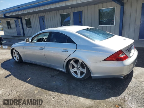 2006 Mercedes-Benz CLS 500 z VIN WDDDJ75X56A073385, wystawiony jako Copart lot #56883805 z przebiegiem Nie podano mil oraz Nie do naprawy • Non repairable. Historia ofert i sprzedaży dostępna na DreamBid. Obrazek 2.