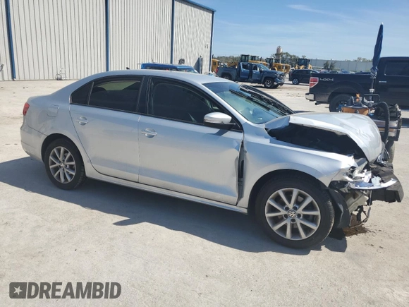 2012 Volkswagen Jetta SE с VIN 3VWDX7AJXCM129228, выставлен на аукционе Copart как лот 47146635 с пробегом 146 329 миль миль и Списание • Salvage title. История ставок и продаж доступна на DreamBid. Изображение 4.