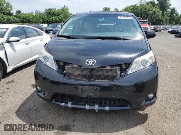 2017 Toyota Sienna XLE with VIN 5TDDZ3DC0HS150633, listed as a Copart auction lot 62642575 with 94,439 mi miles and Salvage title. Bid and sale history available at DreamBid. Image 5.