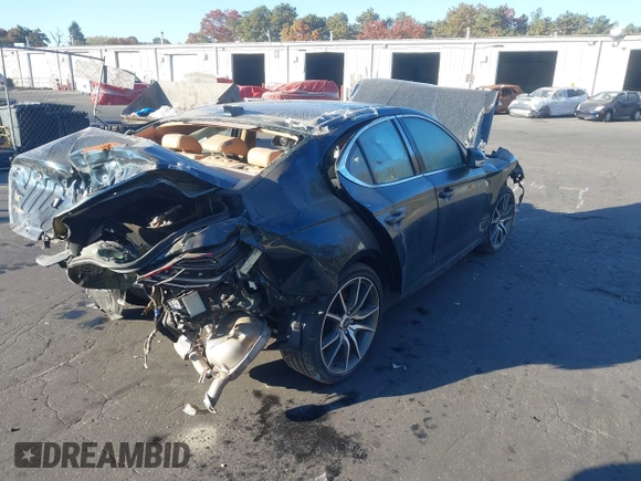 2022 Genesis G70 2.0T with VIN KMTG34TA1NU092657, listed as a IAAI auction lot 40653081 with Not provided miles and . Bid and sale history available at DreamBid. Image 4.