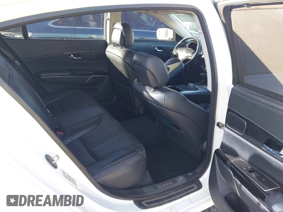 2015 Kia K900 Premium with VIN KNALU4D48F6026659, listed as a IAAI auction lot 41390604 with 70,955 mi miles. Bid and sale history available at carsss.com. Image 8.
