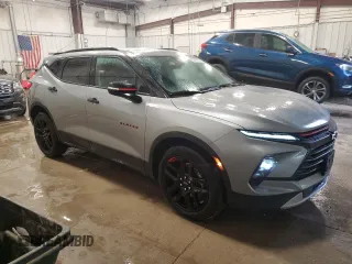 2023 Chevrolet Blazer LT z VIN 3GNKBJRS6PS233551, wystawiony jako Copart lot #58197955 z przebiegiem 9 752 mil mil oraz Szkoda całkowita • Salvage title. Historia ofert i sprzedaży dostępna na DreamBid. Obrazek 4.