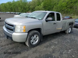 2007 Chevrolet Silverado 1500 1LT with VIN 1GCEK19J07E558994, listed as a Copart auction lot 55900515 with 118,863 mi miles and Clean Title. Bid and sale history available at DreamBid. Image 1.