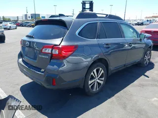 2018 Subaru Outback Limited с VIN 4S4BSANC8J3225726, выставлен на аукционе IAAI как лот 42227888 с пробегом 132 454 миль миль и . История ставок и продаж доступна на DreamBid. Изображение 4.