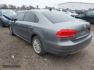 2013 Volkswagen Passat SE w/Sunroof with VIN 1VWBH7A30DC023976, listed as a IAAI auction lot 41392821 with 134,736 mi miles. Bid and sale history available at carsss.com. Image 3.
