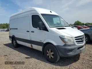 2014 Mercedes-Benz Sprinter with VIN WD3PE7DC3E5845300, listed as a Copart auction lot 54864625 with 315,431 mi miles and Clean Title. Bid and sale history available at DreamBid. Image 4.