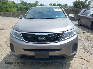 2014 Kia Sorento LX with VIN 5XYKTCA65EG467436, listed as a IAAI auction lot 42177293 with 144,387 mi miles. Bid and sale history available at carsss.com. Image 6.