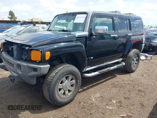 2006 Hummer H3 z VIN 5GTDN136068109909, wystawiony jako IAAI lot #41932541 z przebiegiem 236 737 mil mil oraz . Historia ofert i sprzedaży dostępna na DreamBid. Obrazek 2.