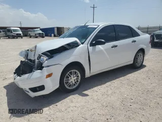 2007 Ford Focus S z VIN 1FAFP34N27W186716, wystawiony jako Copart lot #54894055 z przebiegiem 86 305 mil mil oraz Szkoda całkowita • Salvage title. Historia ofert i sprzedaży dostępna na DreamBid. Obrazek 1.