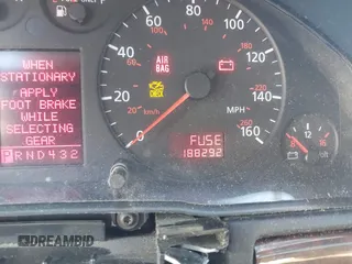 2001 Audi A4 z VIN WAUAH68D41A112784, wystawiony jako IAAI lot #40227904 z przebiegiem 188 292 mil mil oraz . Historia ofert i sprzedaży dostępna na DreamBid. Obrazek 7.