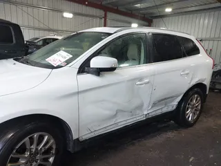 2010 Volvo XC60 3.0T with VIN YV4992DZ6A2029023, listed as a IAAI auction lot 42319458 with 165,757 mi miles and . Bid and sale history available at DreamBid. Image 6.