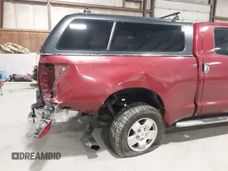 2008 Toyota Tundra 4WD Truck with VIN 5TBBV54118S514869, listed as a IAAI auction lot 42020352 with 225,754 mi miles. Bid and sale history available at carsss.com. Image 6.