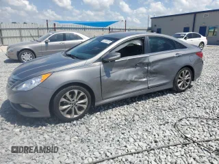 2014 Hyundai Sonata SE with VIN 5NPEC4AC7EH830904, listed as a Copart auction lot 52088375 with 212,206 mi miles and Salvage Title. Bid and sale history available at DreamBid. Image 1.