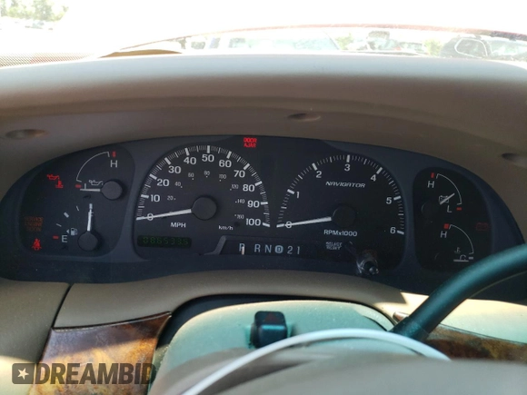 2002 Lincoln Navigator z VIN 5LMFU28R82LJ08969, wystawiony jako Copart lot #62889284 z przebiegiem 86 533 mil mil oraz Szkoda całkowita • Salvage title. Historia ofert i sprzedaży dostępna na DreamBid. Obrazek 9.