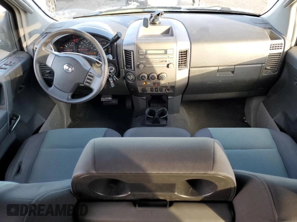 2004 Nissan Titan LE z VIN 1N6AA07B54N521567, wystawiony jako Copart lot #84048554 z przebiegiem 194 997 mil mil oraz Nie do naprawy • Non repairable. Historia ofert i sprzedaży dostępna na DreamBid. Obrazek 8.