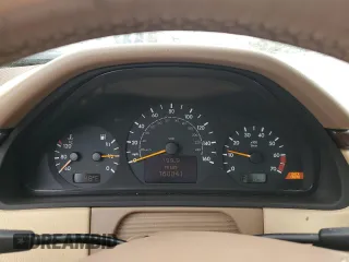 2001 Mercedes-Benz E-Class with VIN WDBJF70J31B324620, listed as a Copart auction lot 47748555 with 160,041 mi miles and Salvage Title. Bid and sale history available at carsss.com. Image 9.