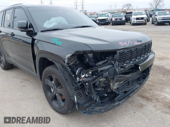 2024 Jeep Grand Cherokee Limited z VIN 1C4RJHBG6RC697148, wystawiony jako IAAI lot #41902772 z przebiegiem 8 082 mil mil oraz . Historia ofert i sprzedaży dostępna na DreamBid. Obrazek 6.