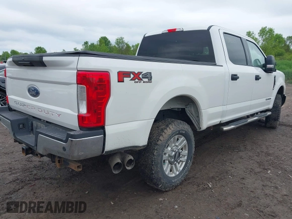 2019 Ford F-250 XL with VIN 1FT7W2BT4KED42699, listed as a IAAI auction lot 42382000 with 132,154 mi miles and . Bid and sale history available at DreamBid. Image 4.