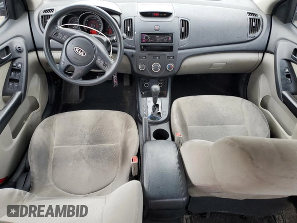2010 Kia Forte EX z VIN KNAFU4A22A5236916, wystawiony jako Copart lot #56112275 z przebiegiem 186 959 mil mil oraz Szkody całkowita. Historia ofert i sprzedaży dostępna na DreamBid. Obrazek 8.