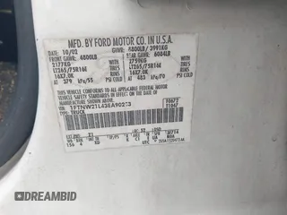 2003 Ford F-250 XL z VIN 1FTNW21L43EA90253, wystawiony jako IAAI lot #42102297 z przebiegiem Nie podano mil oraz . Historia ofert i sprzedaży dostępna na DreamBid. Obrazek 9.
