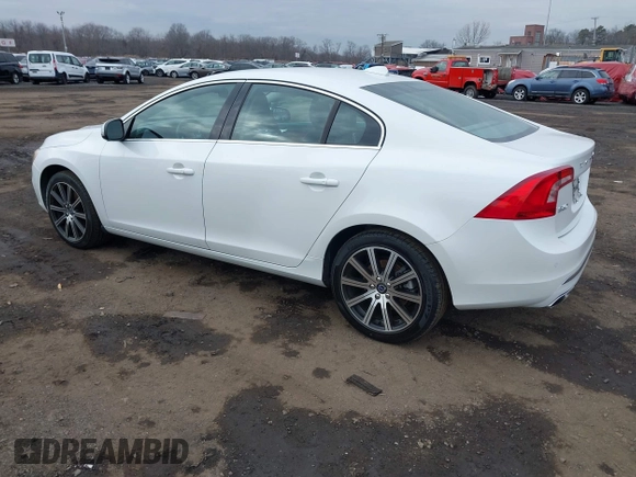 2017 Volvo S60 Inscription z VIN LYV402TK3HB196430, wystawiony jako IAAI lot #41301147 z przebiegiem 20 188 mil mil oraz . Historia ofert i sprzedaży dostępna na DreamBid. Obrazek 3.