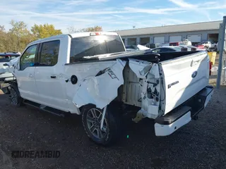 2016 Ford F-150 XLT with VIN 1FTEW1EP7GFB82528, listed as a IAAI auction lot 40653150 with 34,517 mi miles. Bid and sale history available at carsss.com. Image 3.