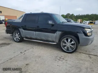 2002 Chevrolet Avalanche with VIN 3GNEC13T92G158903, listed as a Copart auction lot 54368185 with 231,991 mi miles and Clean Title. Bid and sale history available at carsss.com. Image 4.