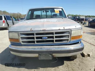 1993 Ford F-250 with VIN 2FTHF25H2PCA20717, listed as a Copart auction lot 53087425 with 246,044 mi miles and Salvage Title. Bid and sale history available at carsss.com. Image 5.