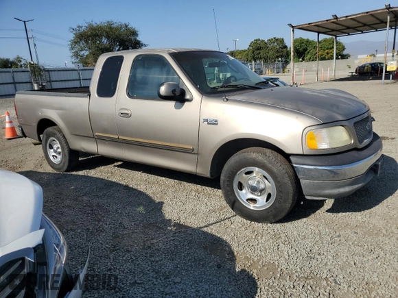 2002 Ford F-150 XL z VIN 1FTRX17232KC51909, wystawiony jako Copart lot #62081725 z przebiegiem Nie podano mil oraz Czysty tytuł • Clean title. Historia ofert i sprzedaży dostępna na DreamBid. Obrazek 4.