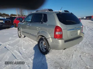 2008 Hyundai Tucson GL with VIN KM8JM72D98U814956, listed as a Copart auction lot 42774255 with 268,115 mi miles and Clean Title. Bid and sale history available at carsss.com. Image 3.