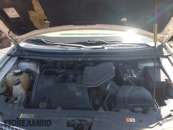 2007 Lincoln MKX with VIN 2LMDU68C87BJ31385, listed as a IAAI auction lot 42051347 with 279,933 mi miles and . Bid and sale history available at DreamBid. Image 10.