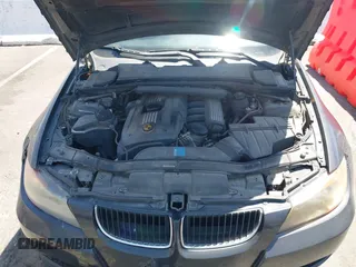 2007 BMW 3 Series 328i z VIN WBAVA335X7PV67150, wystawiony jako IAAI lot #42394401 z przebiegiem 278 351 mil mil oraz . Historia ofert i sprzedaży dostępna na DreamBid. Obrazek 10.