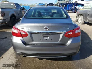 2018 Nissan Altima 2.5 SV with VIN 1N4AL3AP3JC170304, listed as a Copart auction lot 70013824 with 96,323 mi miles and Salvage Title. Bid and sale history available at carsss.com. Image 6.