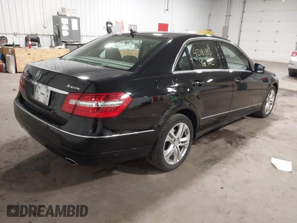 2010 Mercedes-Benz E 350 Luxury с VIN WDDHF8HB3AA145458, выставлен на аукционе IAAI как лот 42181113 с пробегом 169 964 миль миль и . История ставок и продаж доступна на DreamBid. Изображение 4.