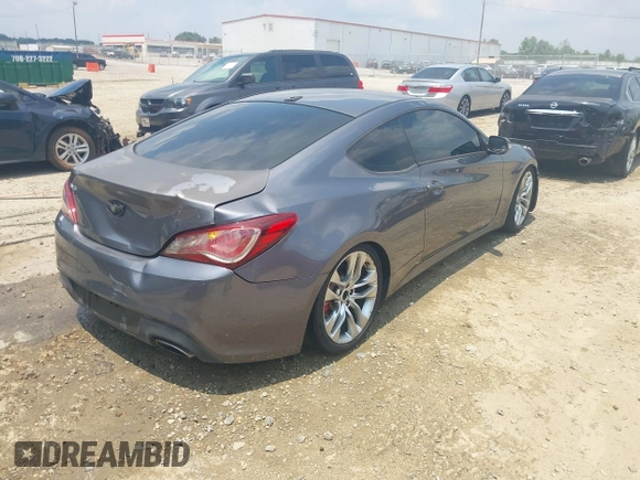 2015 Hyundai Genesis Coupe Ultimate with VIN KMHHU6KJ0FU129983, listed as a IAAI auction lot 42420357 with 104,870 mi miles and . Bid and sale history available at DreamBid. Image 4.
