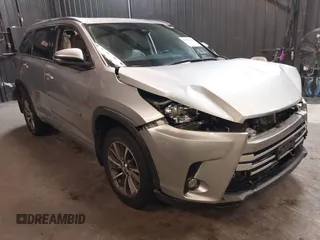 2018 Toyota Highlander SE with VIN 5TDJZRFH5JS912469, listed as a IAAI auction lot 42332840 with 74,386 mi miles and . Bid and sale history available at DreamBid. Image 1.
